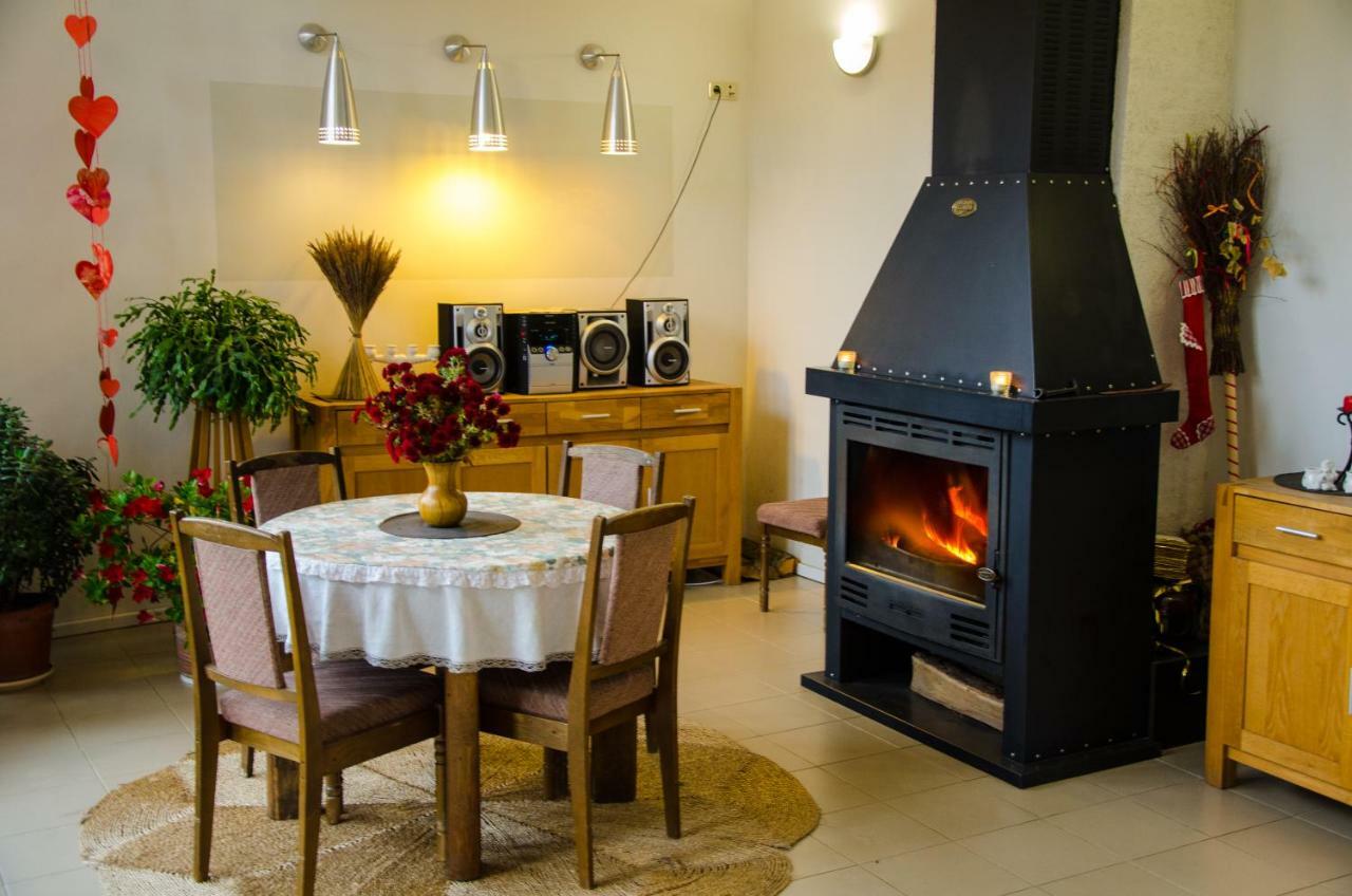 Hotel Maza Kapa Koknese Exteriér fotografie